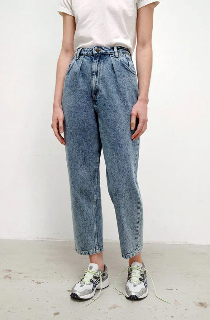 American Vintage Joybird Carrot Jeans in Blue Light Stone