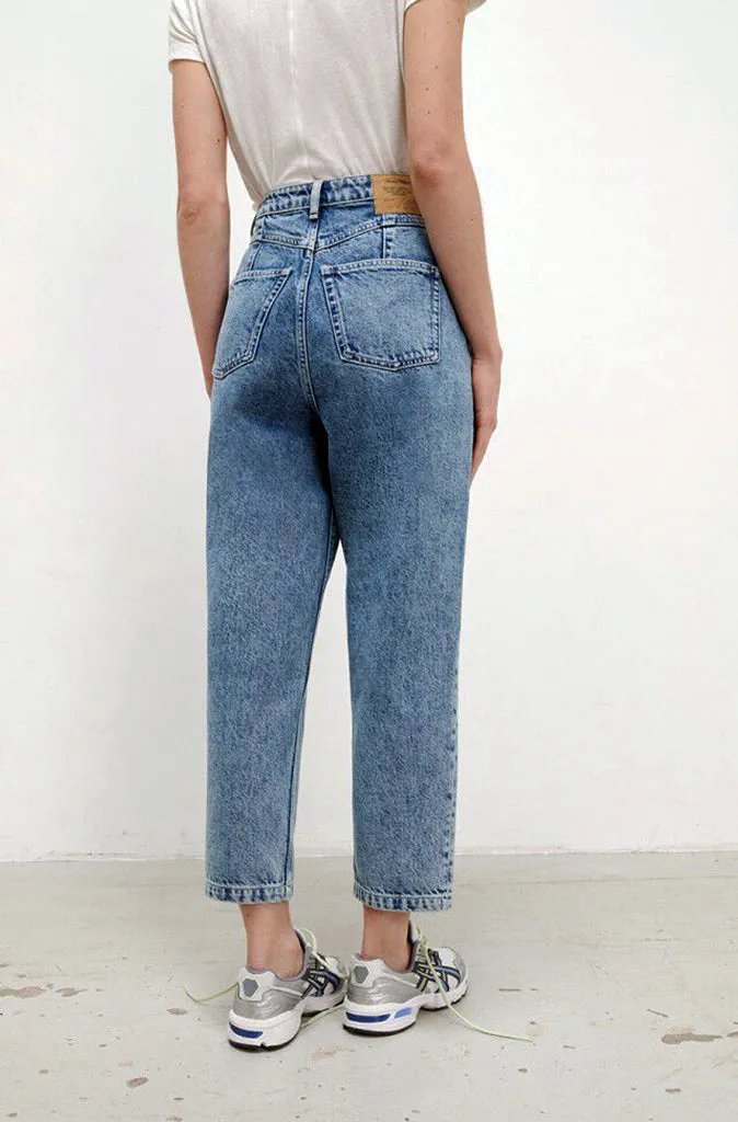 American Vintage Joybird Carrot Jeans in Blue Light Stone