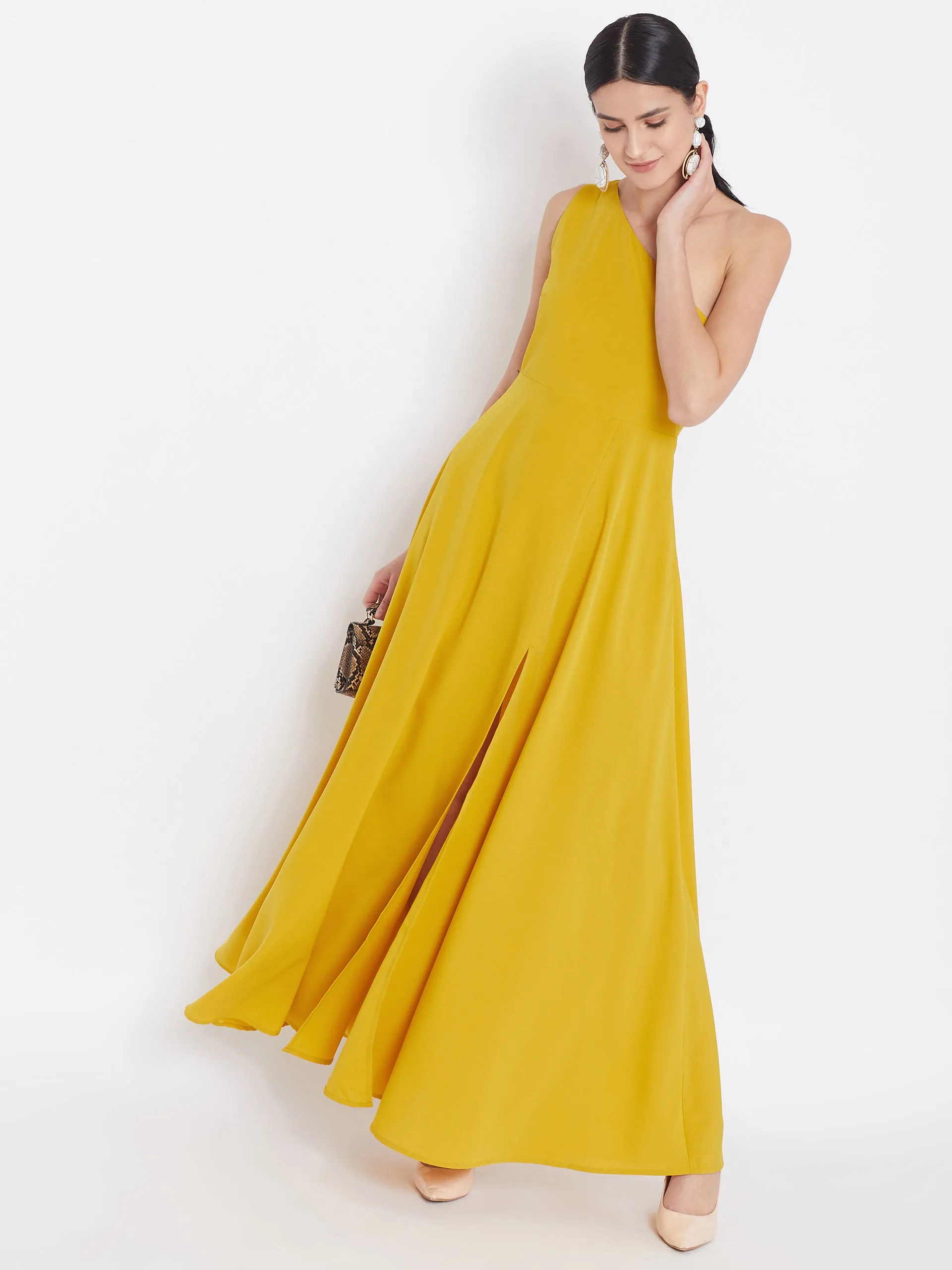 Berrylush Women Solid Yellow One-Shoulder A-Line Maxi Dress