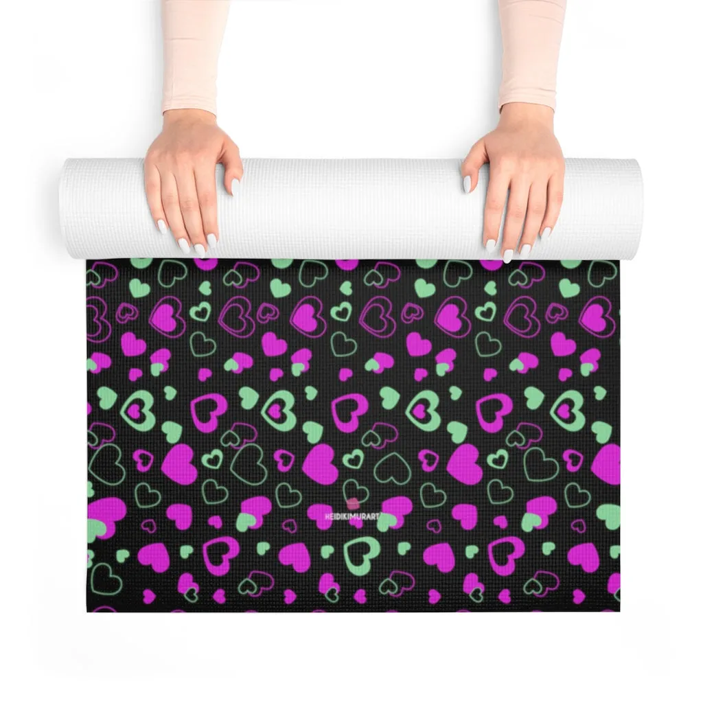 Black Hearts Foam Yoga Mat, Hearts Pattern Best Lightweight 0.25" thick Mat - Printed in USA (Size: 24″x72")