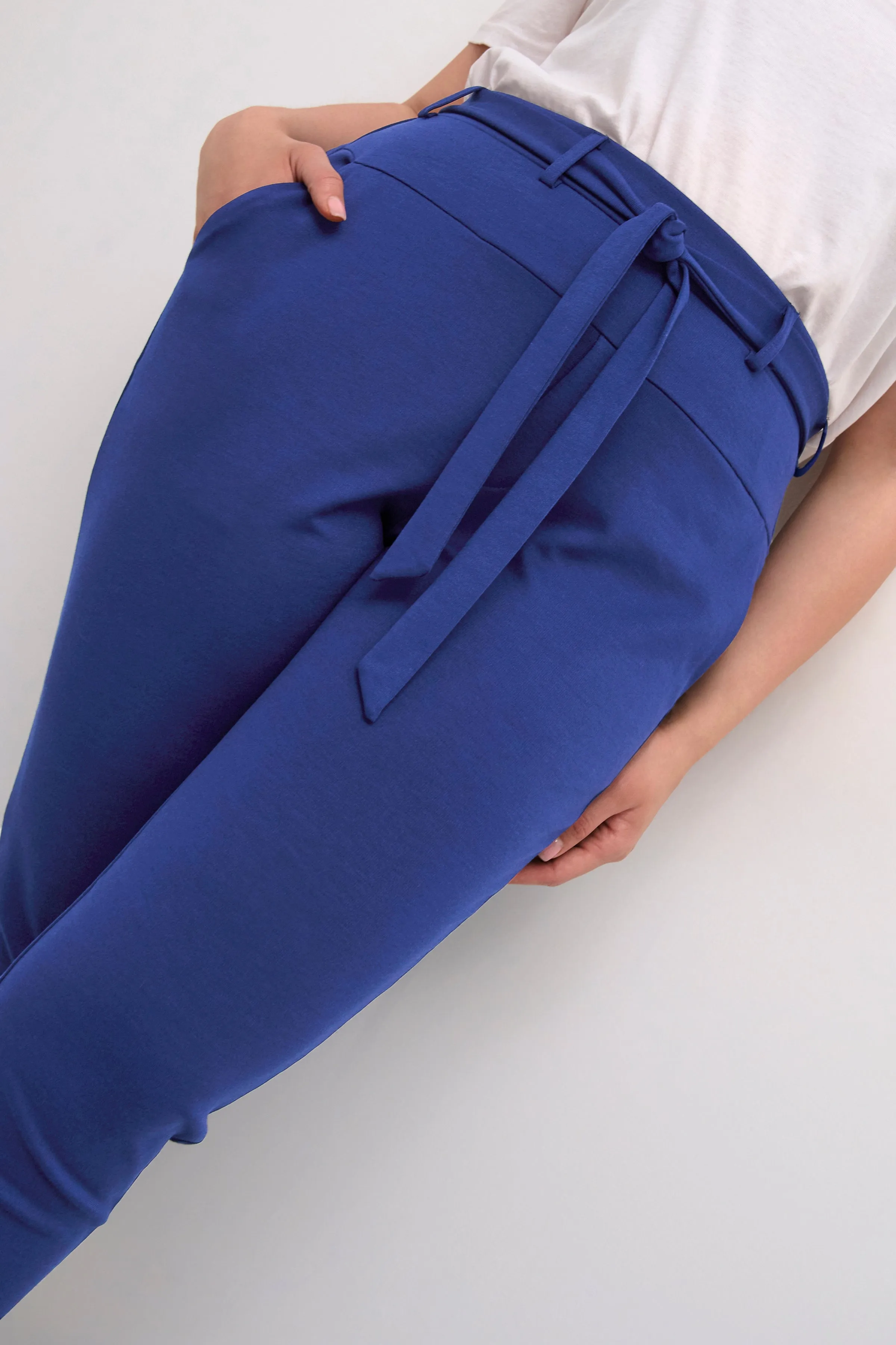 Kaffe Curve Jenna Trousers in Blue