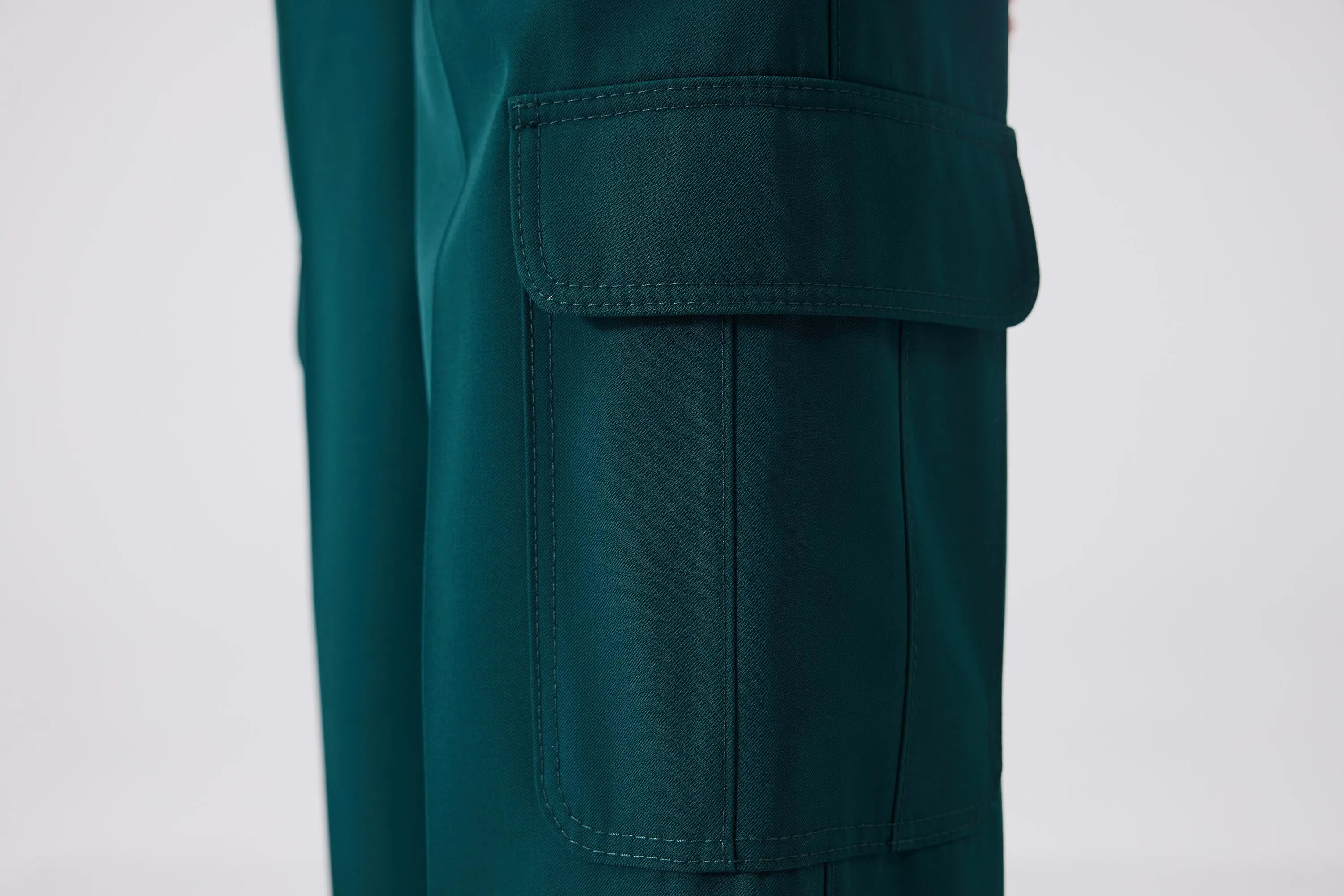 Machka Cargo Pants
 Dark Green