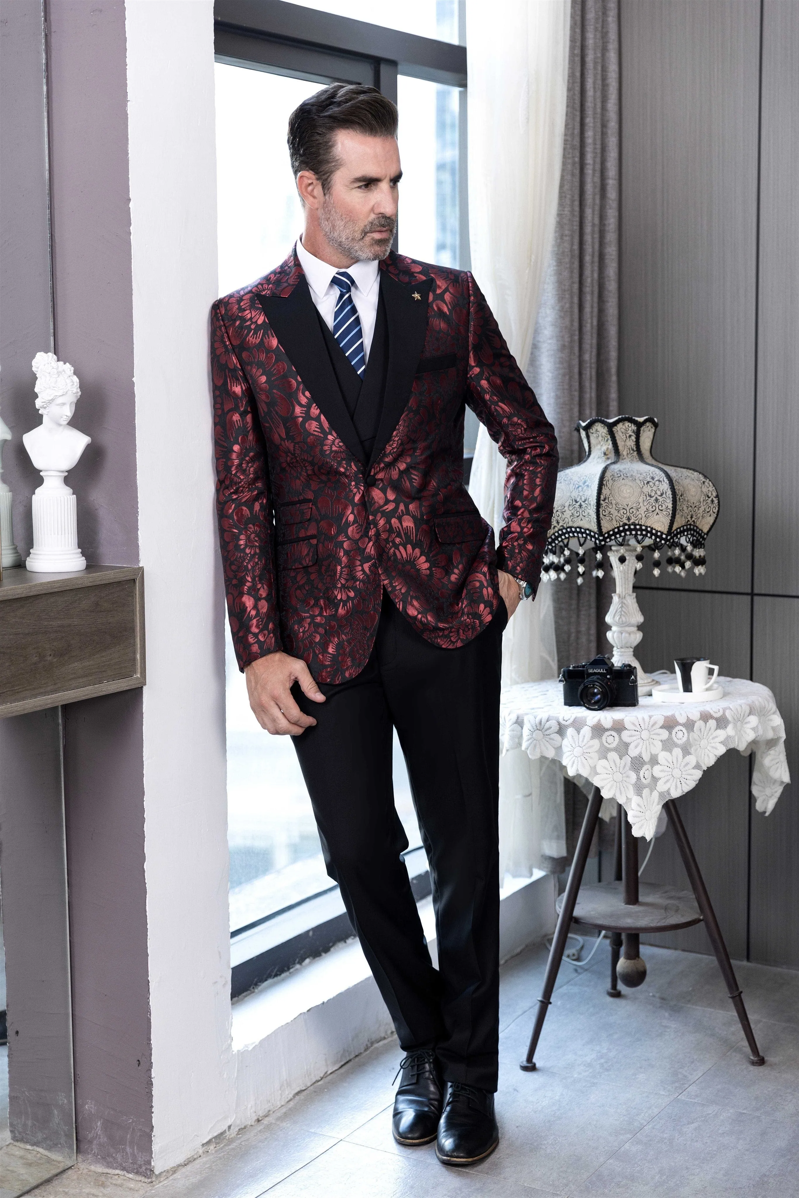 Men's Fashion Patterned Peak lapel Casual Suit Blazer