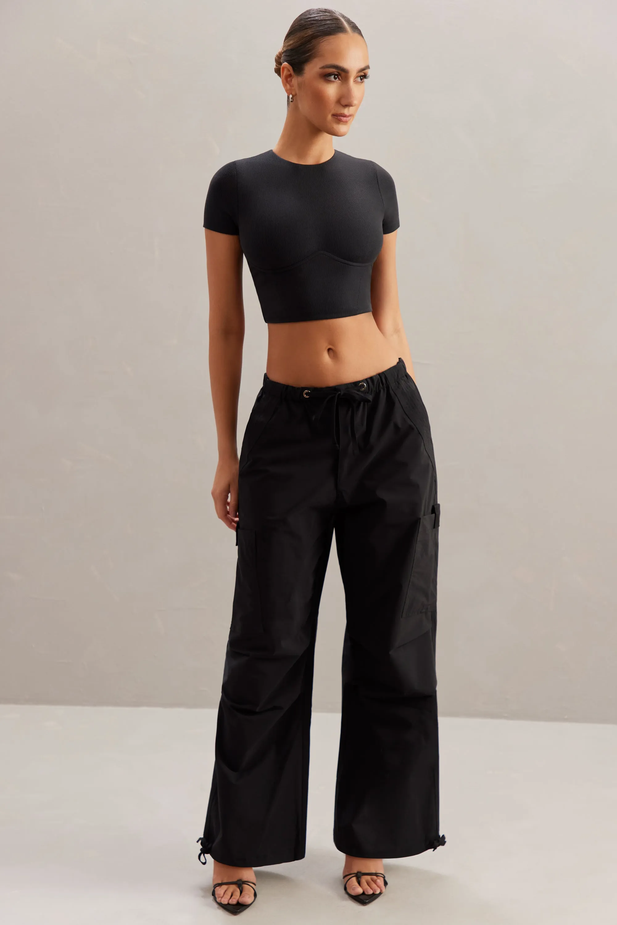 Petite Wide Leg Cargo Trousers in Black